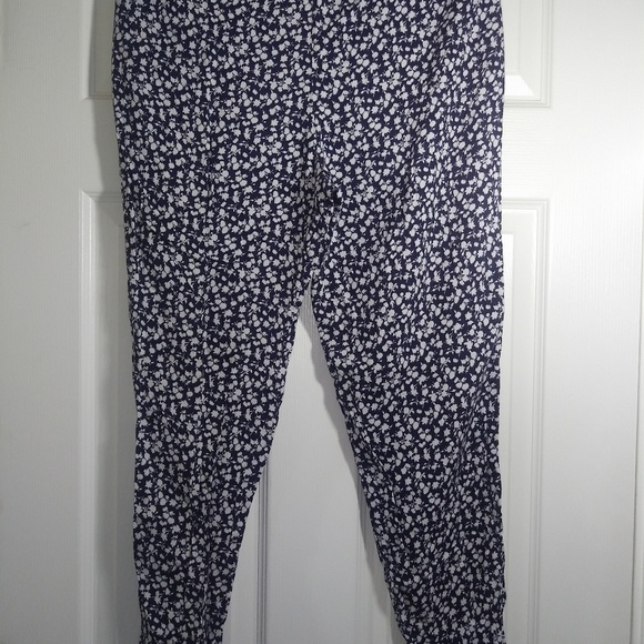 Pants - Picture 3 of 4